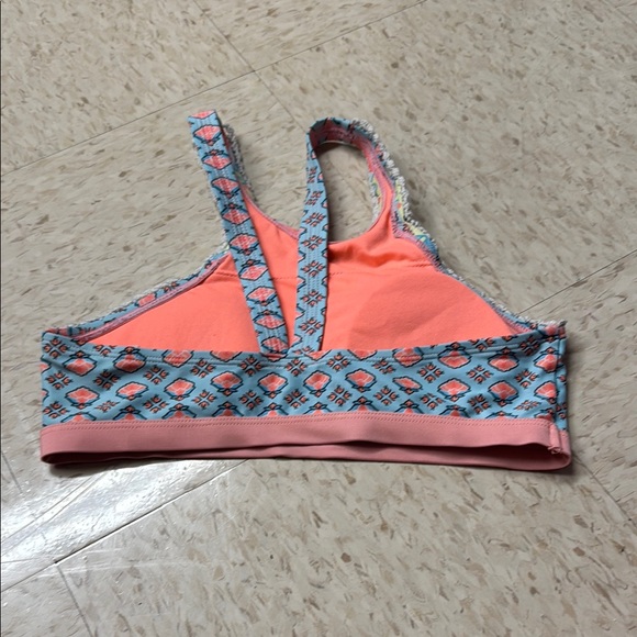 Colorful Patterned Sports Bra - Picture 2 of 3